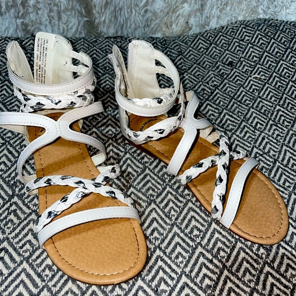 Girl’s Sandals - Picture 1 of 3